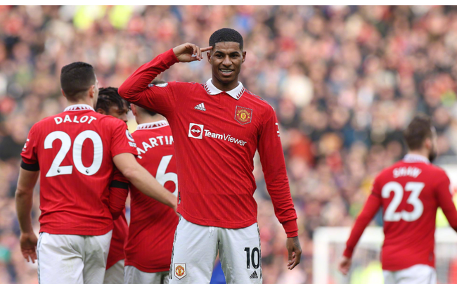 这使得他成 这使得他成